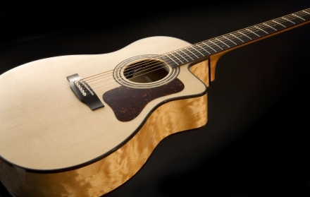Songmaker Series Quilted Maple Cutaway Songmaker Series Quilted Maple Cutaway